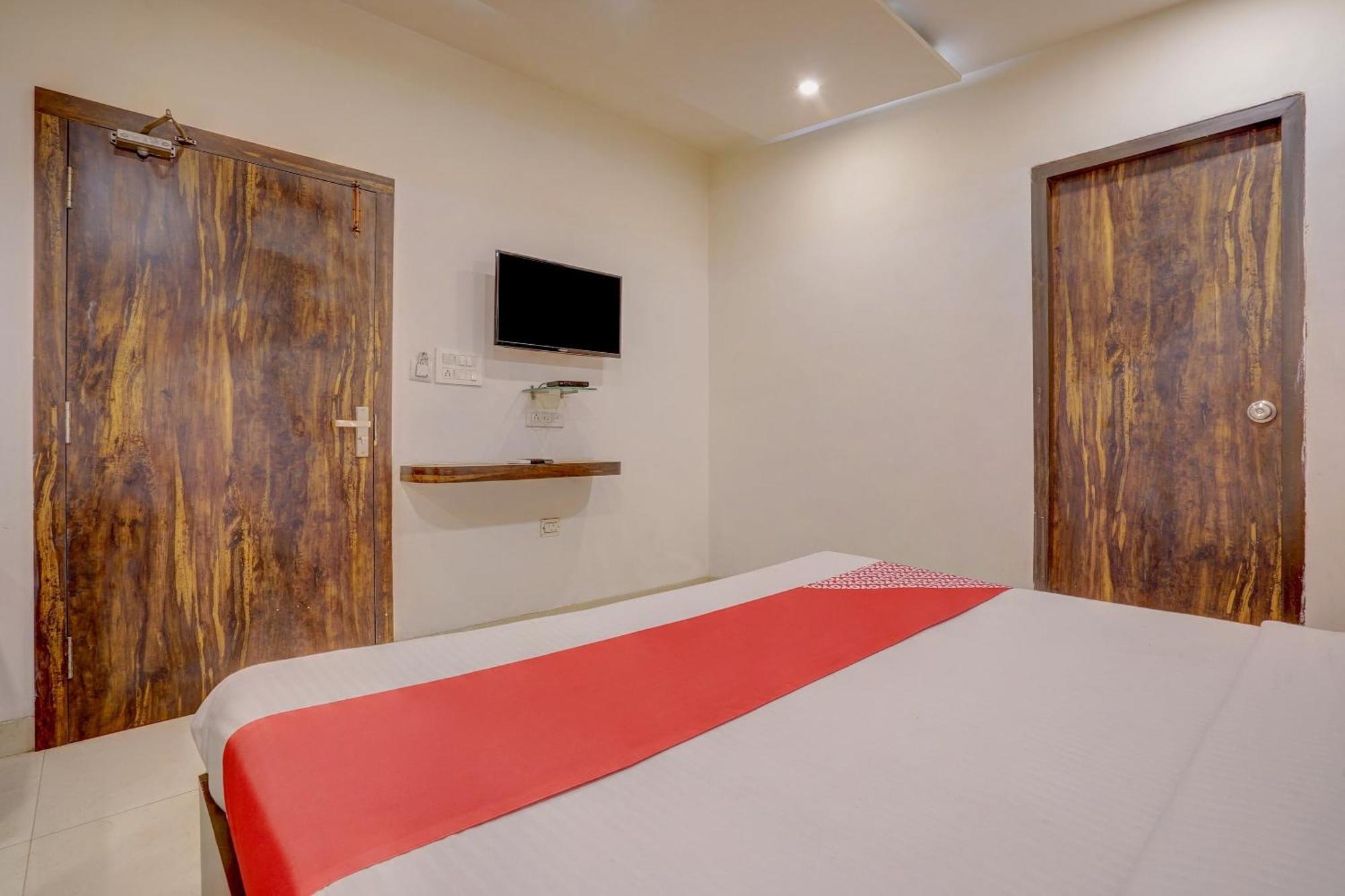 Super Hotel O Traveller Inn Lucknow Exterior foto